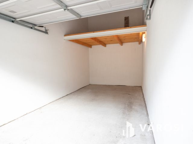 Galériás garázs a belváros szélén